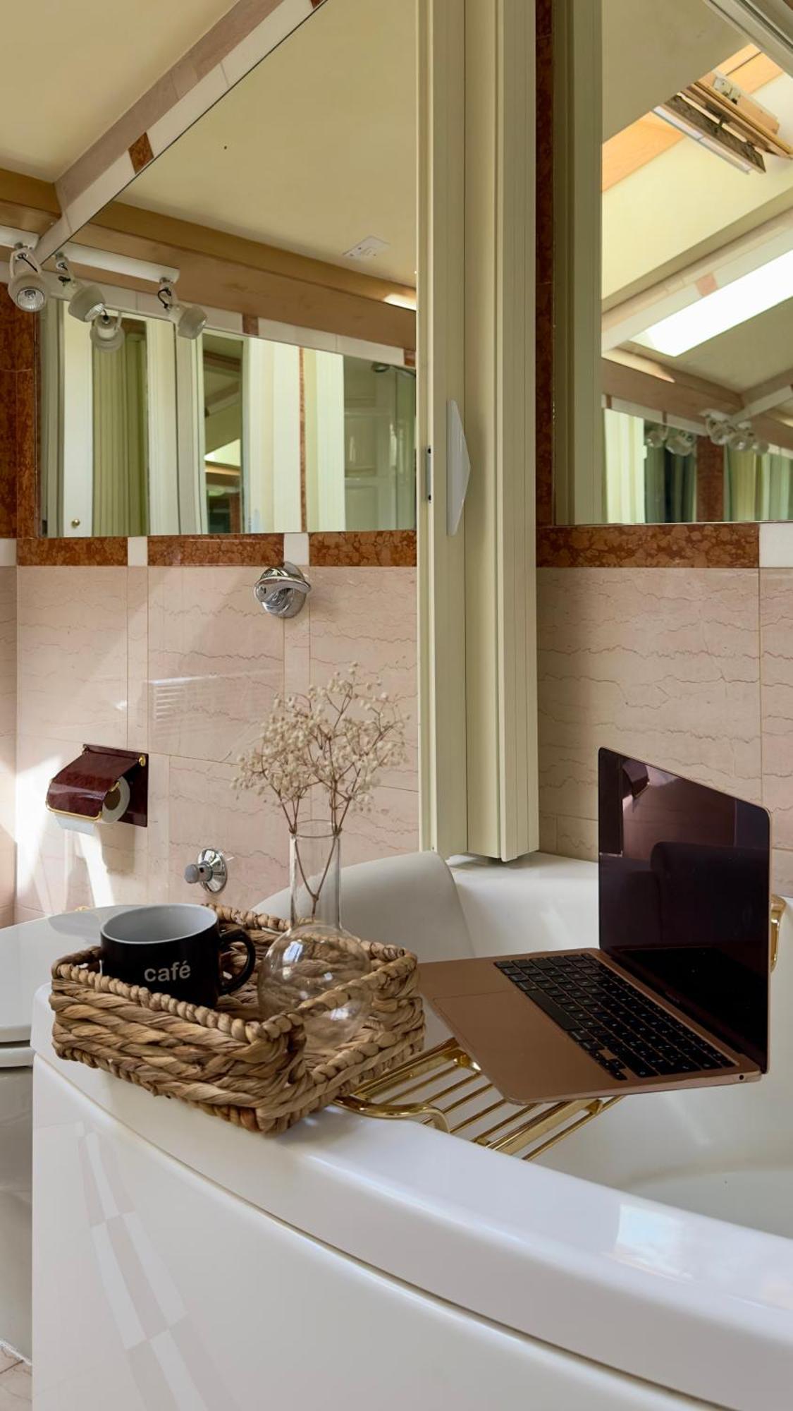 L'Echelle Rouge Aparthotel Cannes Bilik gambar